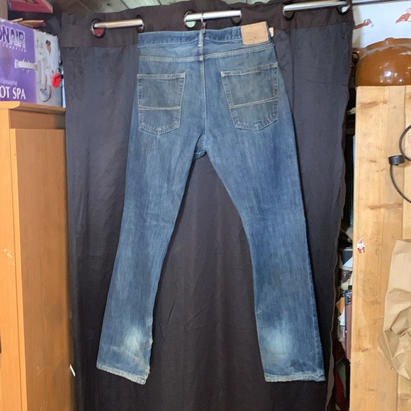 Abercrombie & Fitch Men's Blue Jeans, REMSEN Low Rise Slim Straight button down - Picture 8 of 11